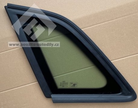 8V4845299A Boční sklo do karoserie pravé zadní originál AUDI A3 8V Sportback. Nové